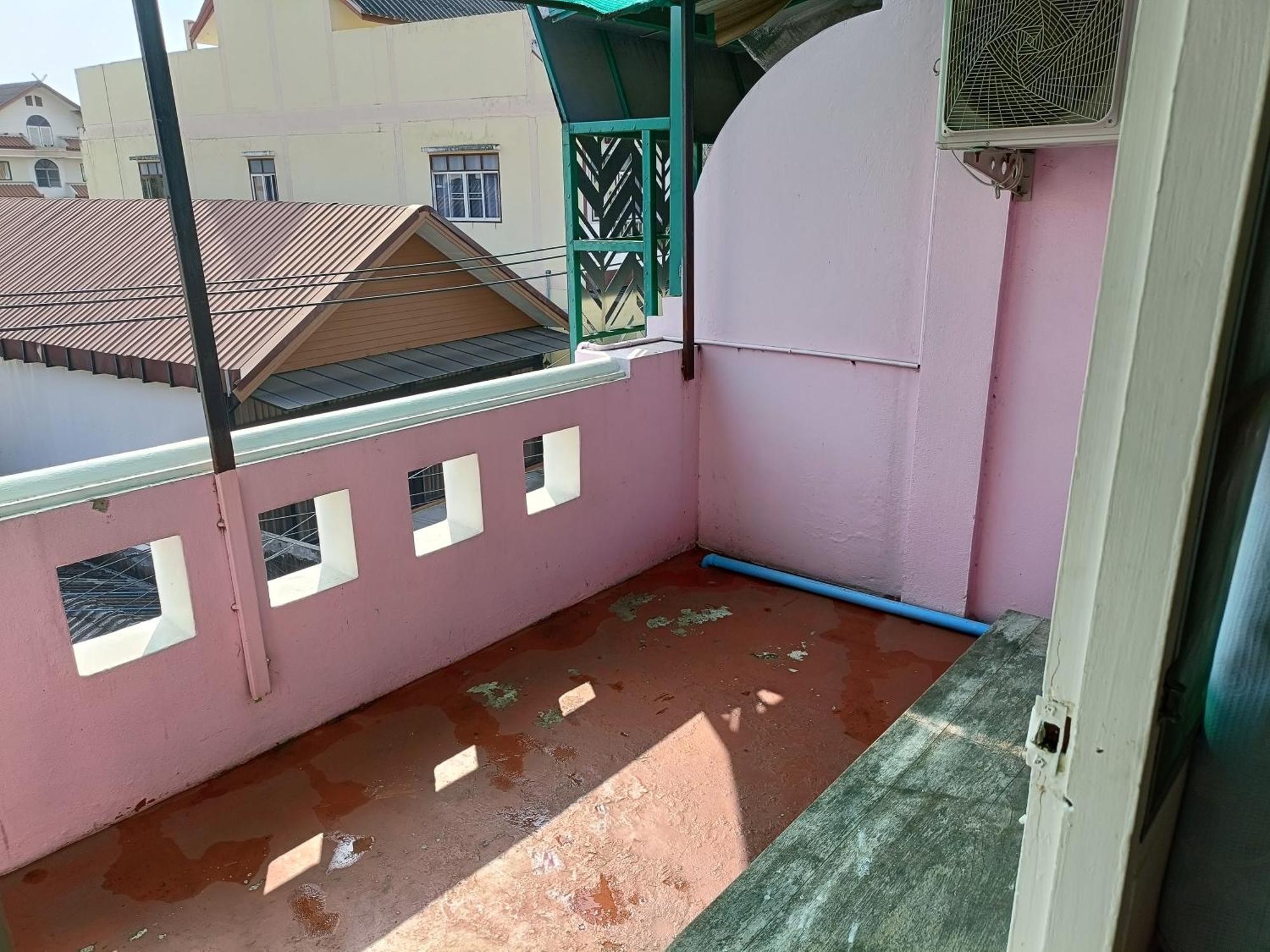 Aparthotel Better House 佰特客栈 Čiang Mai Exteriér fotografie
